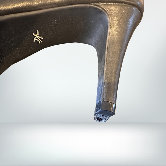 Kenneth Cole Sheepskin and Leather Cuffed High Heel Ankle Boots NWOT 8 - Picture 8 of 9